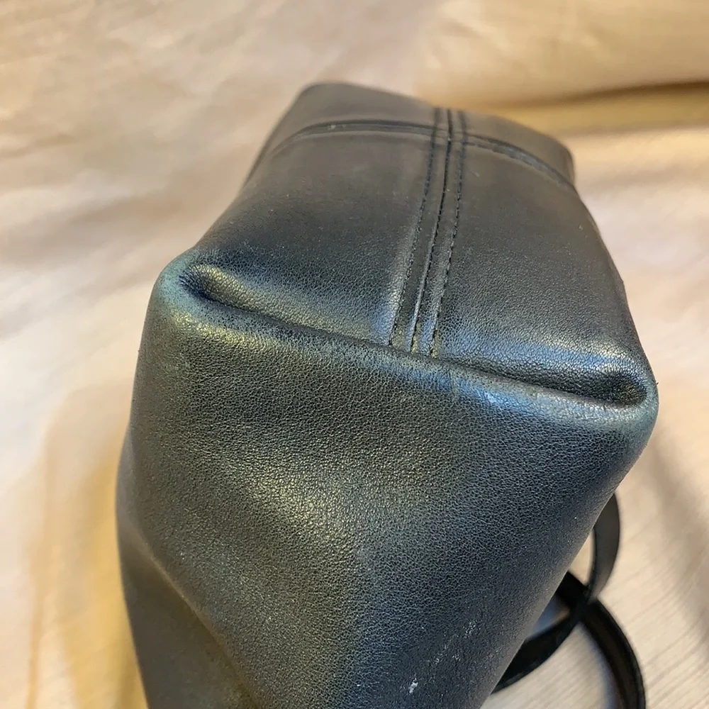 Coach Vintage classic leather shoulder small bag